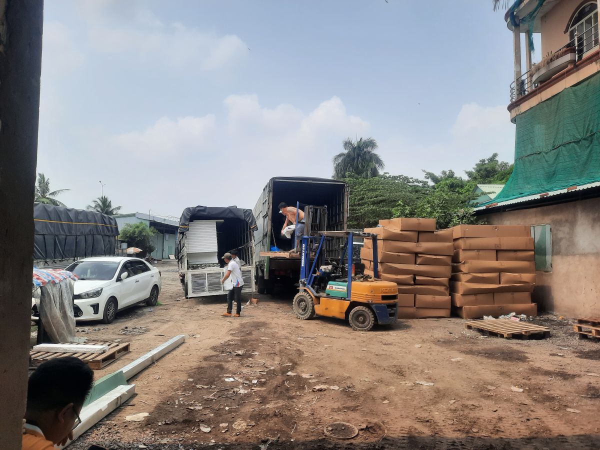 CÔNG TY TNHH VẬN CHUYỂN NEWSTAR